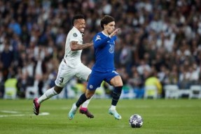 九游电脑版修改-诡秘之主队长邓恩结局