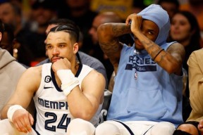 九游电脑版辅助-萨克拉门托国王内部会议纪要流出——关键时刻回应争议；欧篮联使命明确；更衣室氛围转暖的简单介绍