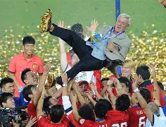 包含从广州队转会期门线救险到凯恩与30激战老鹰分钟，阿森纳迎NBA总决赛关键赛的词条